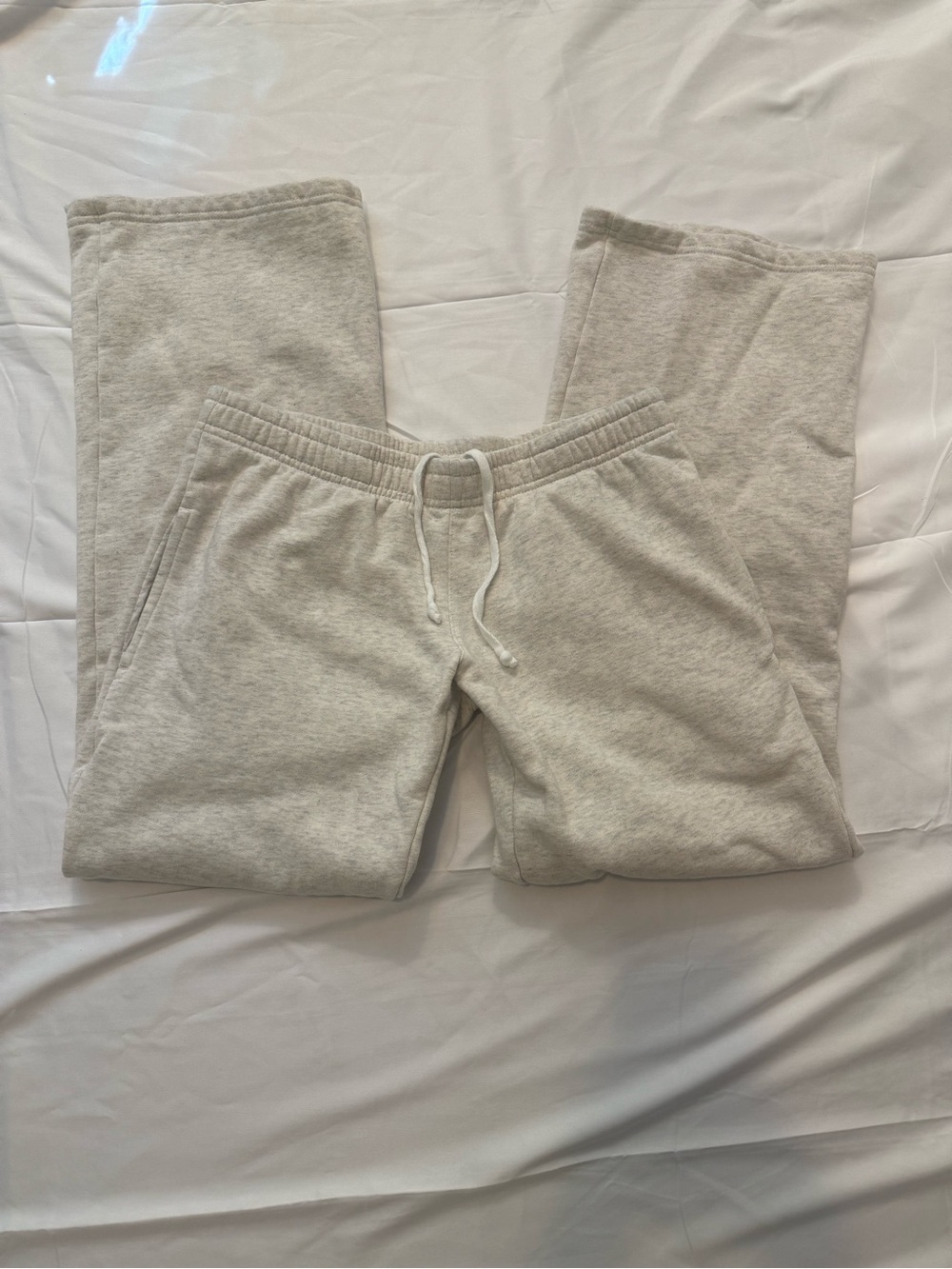 Brandy Melville Gray Wide Leg Sweatpants | Cozy Fall